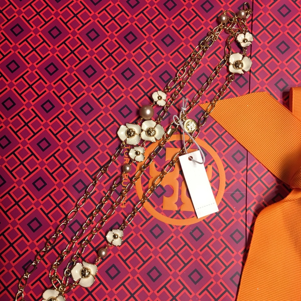 TORY BURCH NECKLACE